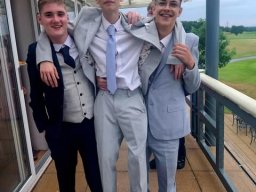 516093010_1294069889387397_4671596977670910644_n_1294064792721240